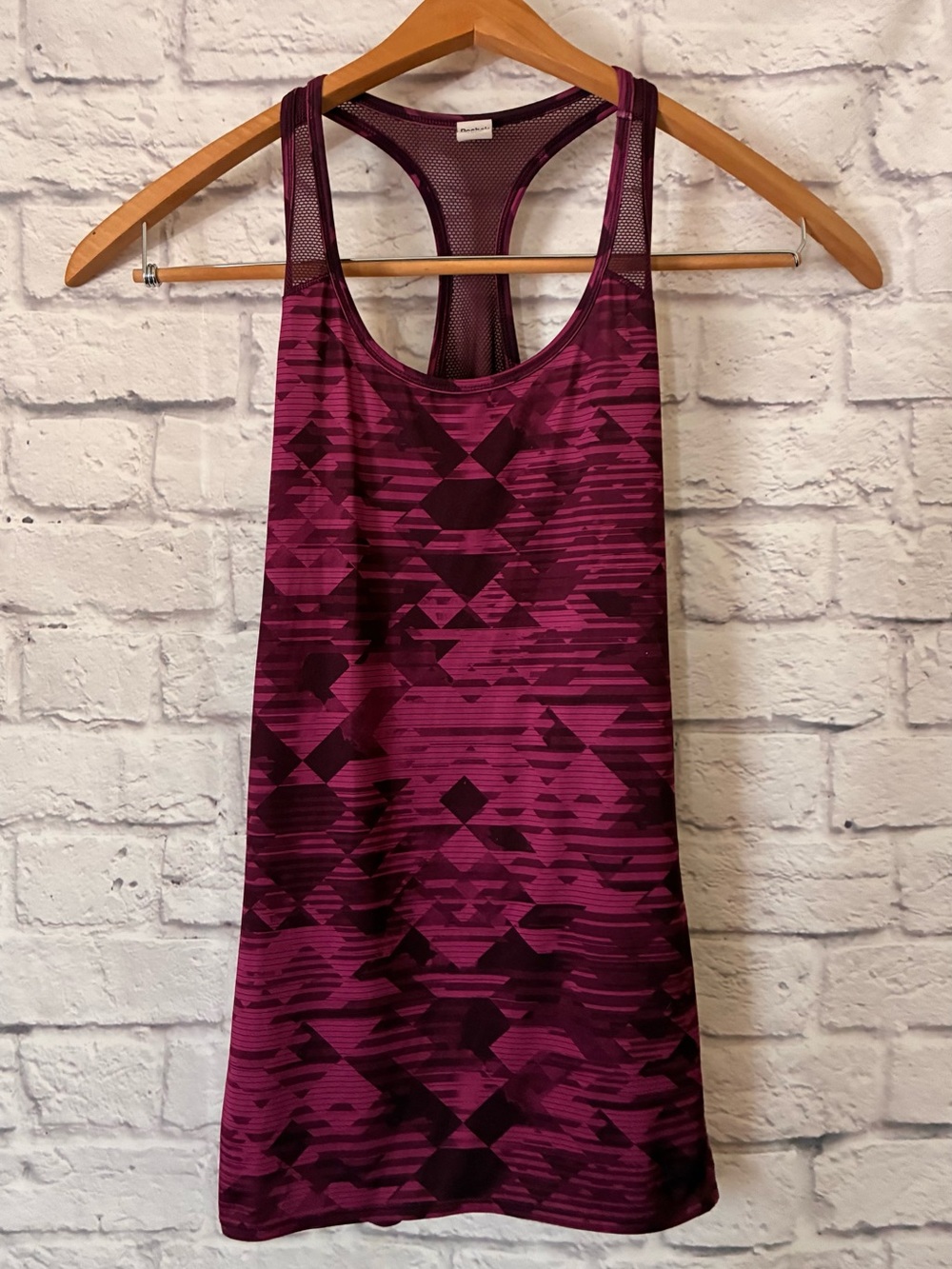 Reebok Racerback Tank Top Scoop Neck Geometric Mesh Purple Women's Large